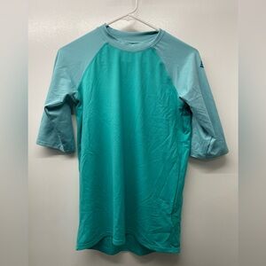 Big girl’s XL 18/20 Omni Shade sun protection short sleeve tee